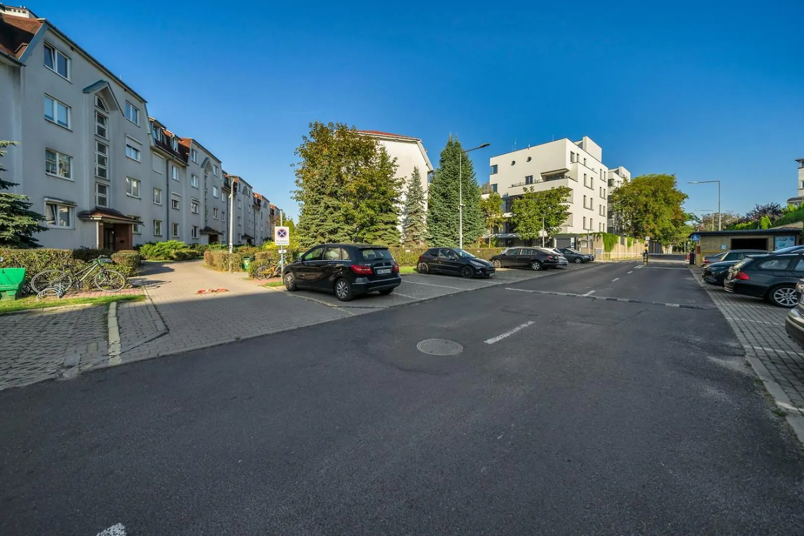 Warsaw Ochota Studio - Park, Bus&Trains Nearby - By Rentujemy 0*,  Polen